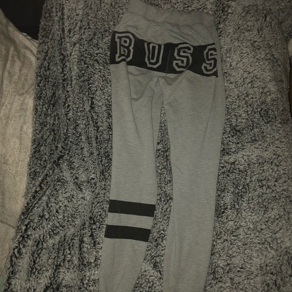 Sweats! - Picture 3 of 4